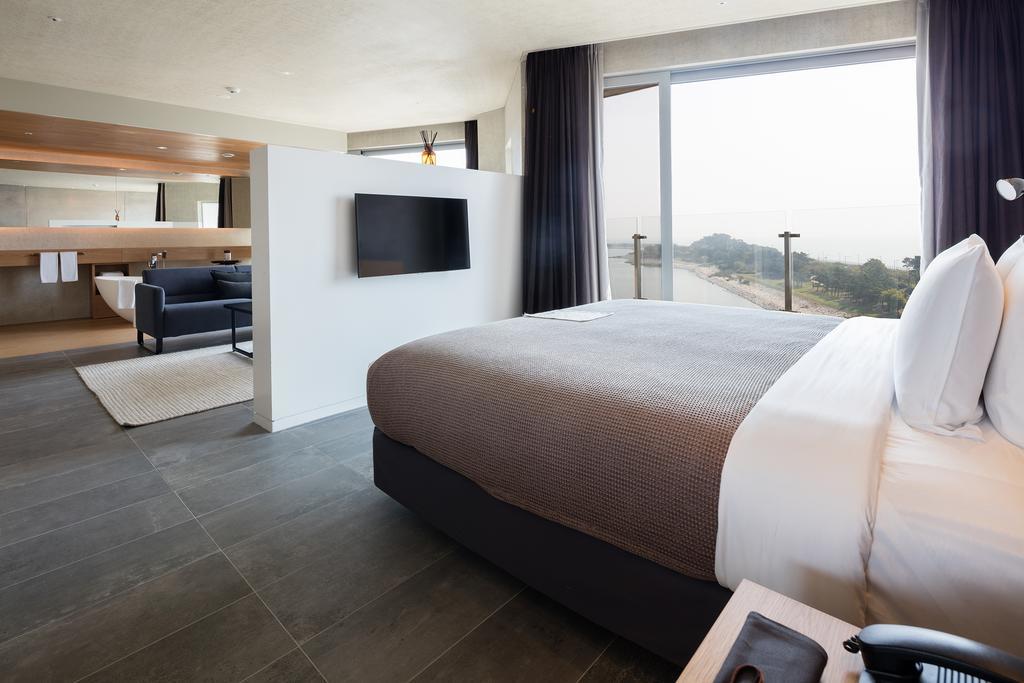 Nest Hotel Incheon Ngoại thất bức ảnh A room at the hotel