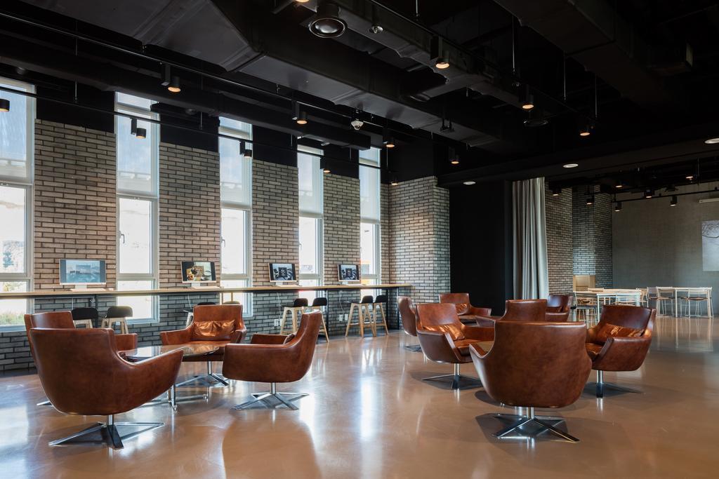 Nest Hotel Incheon Ngoại thất bức ảnh The library at the University of Michigan's Taubman School of Public Policy and Governance