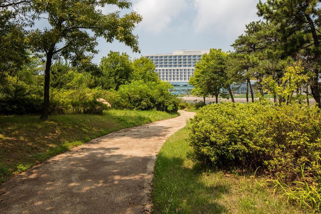 Nest Hotel Incheon Ngoại thất bức ảnh The campus of the university